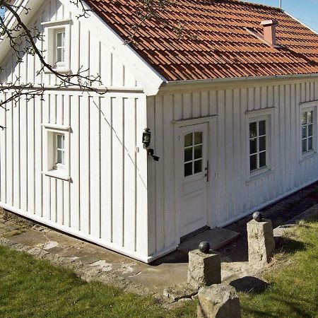 5 Person Holiday Home In Str Mstad Strömstad Exteriör bild