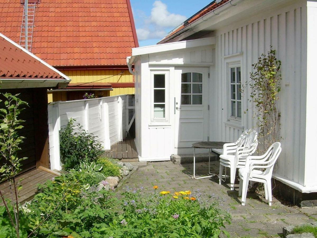 5 Person Holiday Home In Str Mstad Strömstad Exteriör bild